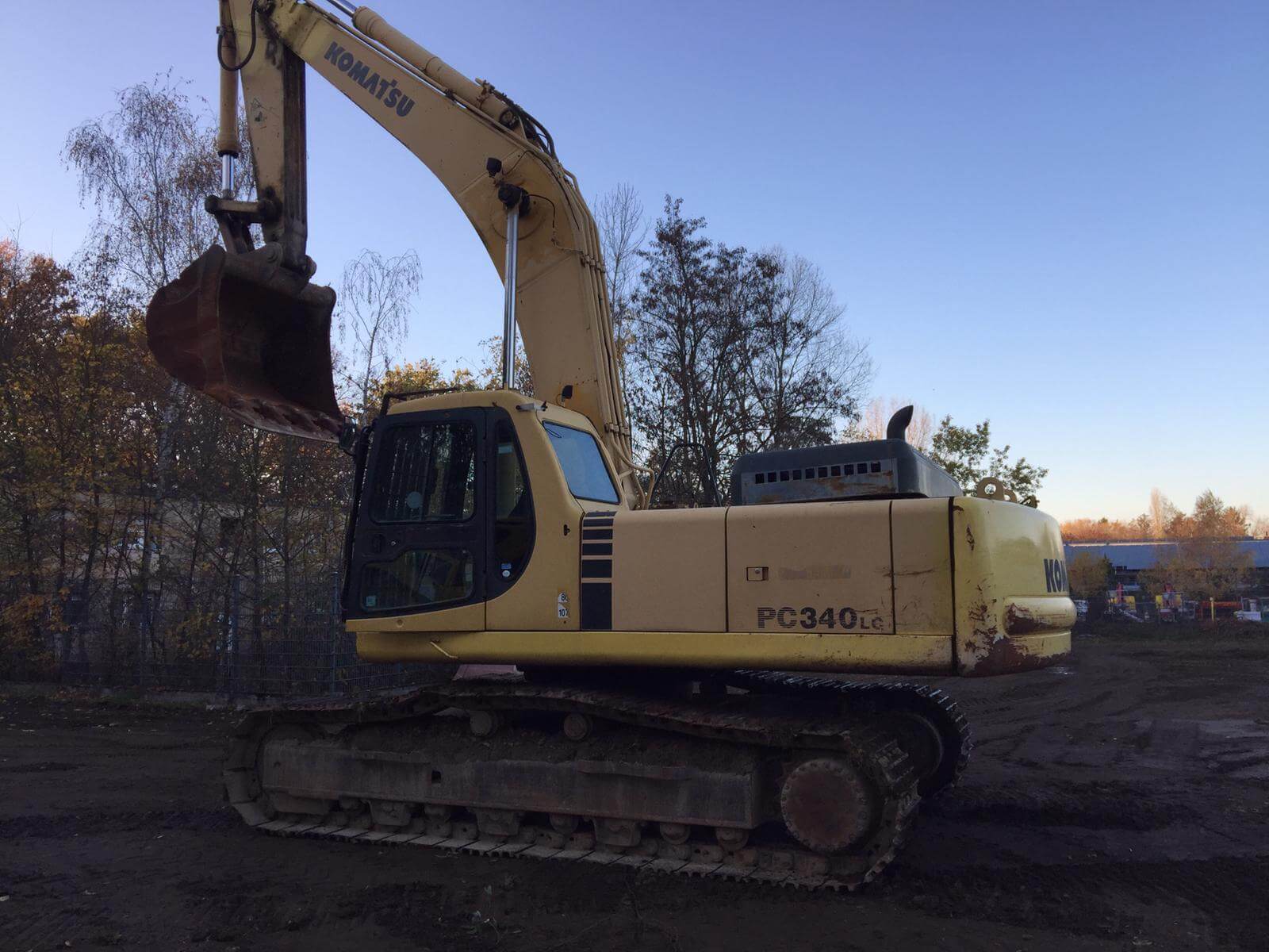 Komatsu PC340 LC